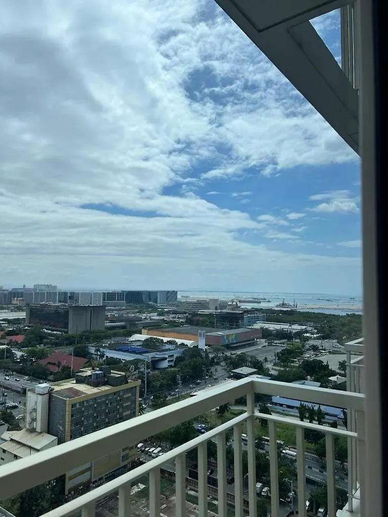 2Br Solana Suite 4 At Coast Residences Manila 0*,  Philippines