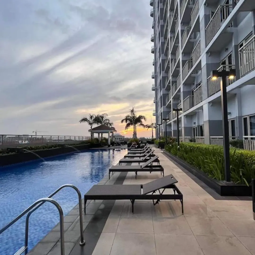 2Br Solana Suite 4 At Coast Residences Manila Philippines