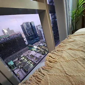 Luxestaysmnl Coastal Chic Netflx 380mbps Pool Bgc Manila